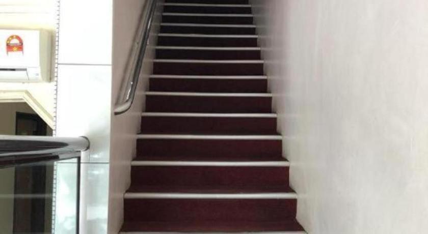 Hotel Perdana Lawas Bagian luar foto