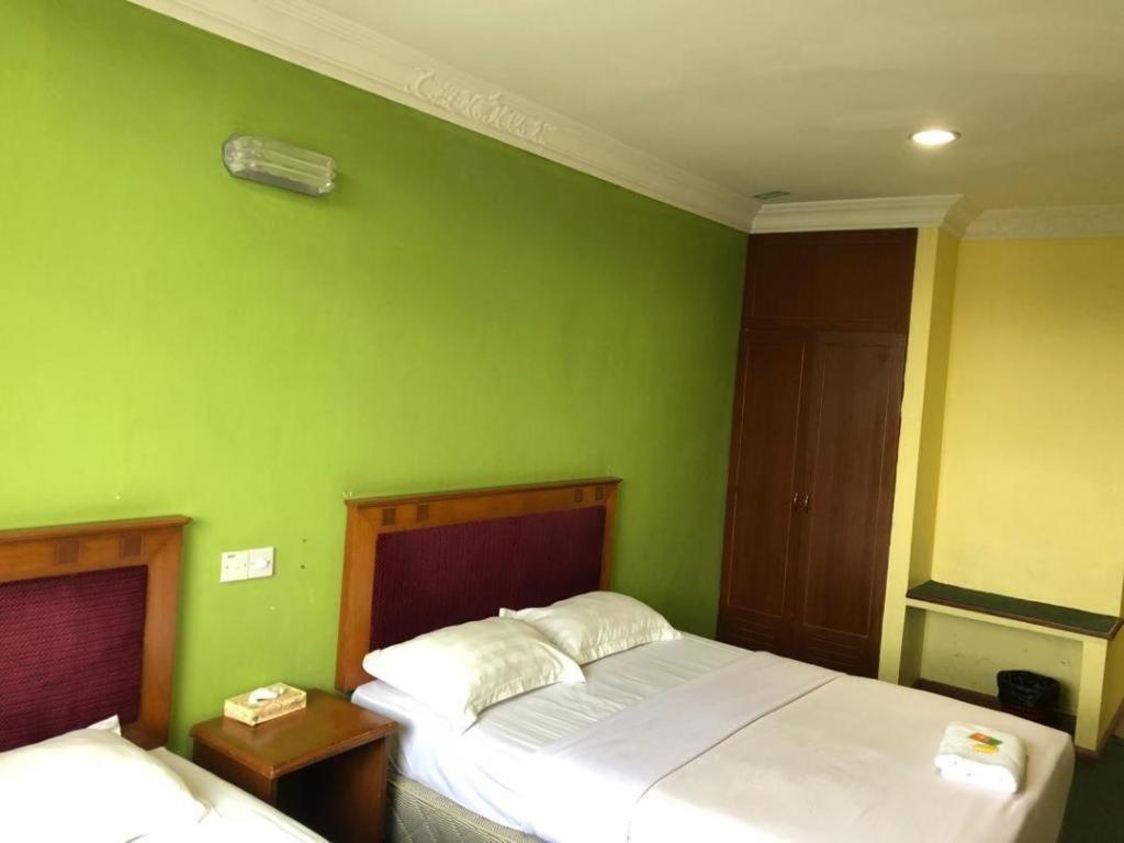 Hotel Perdana Lawas Bagian luar foto