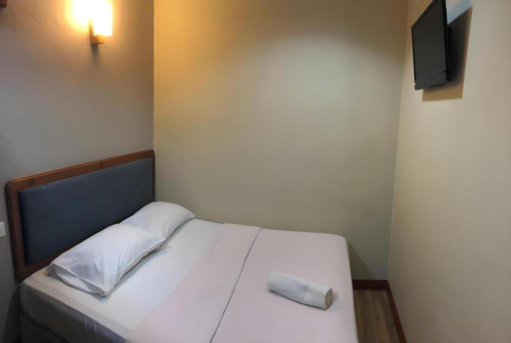 Hotel Perdana Lawas Bagian luar foto