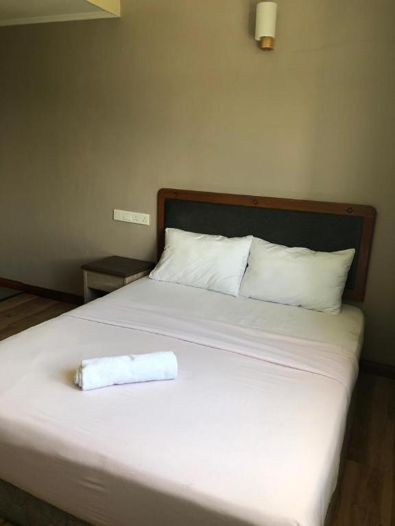 Hotel Perdana Lawas Bagian luar foto