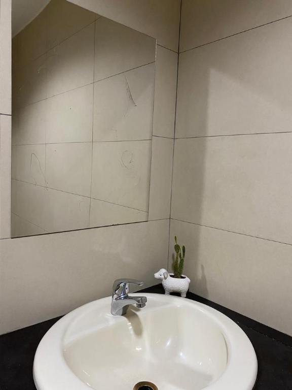 Hotel Perdana Lawas Bagian luar foto
