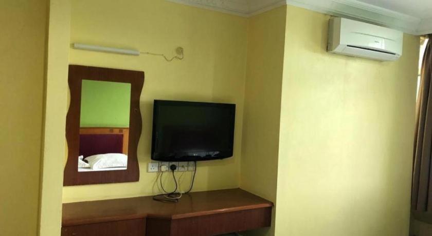 Hotel Perdana Lawas Bagian luar foto