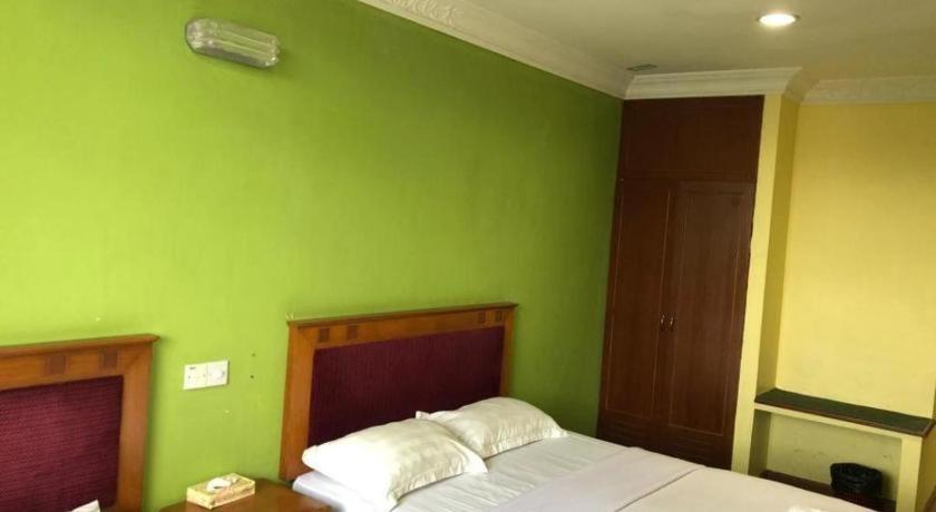 Hotel Perdana Lawas Bagian luar foto