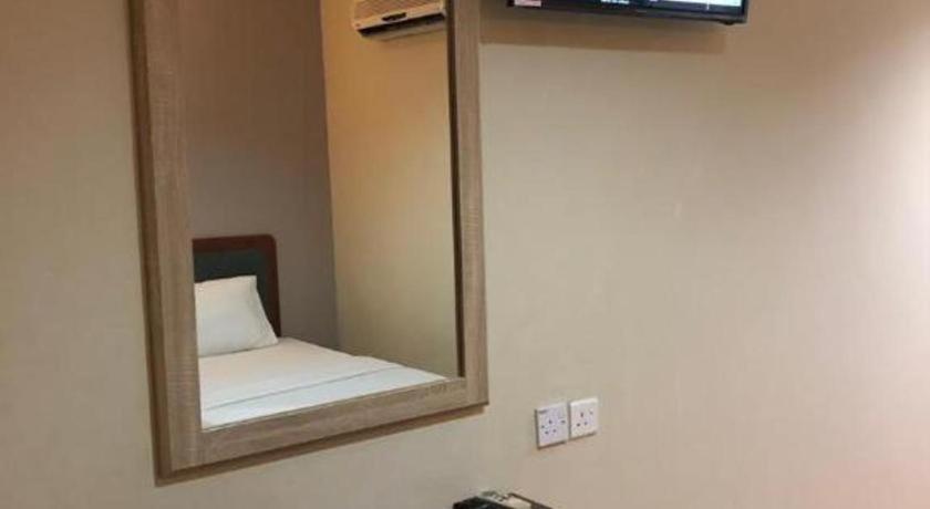 Hotel Perdana Lawas Bagian luar foto