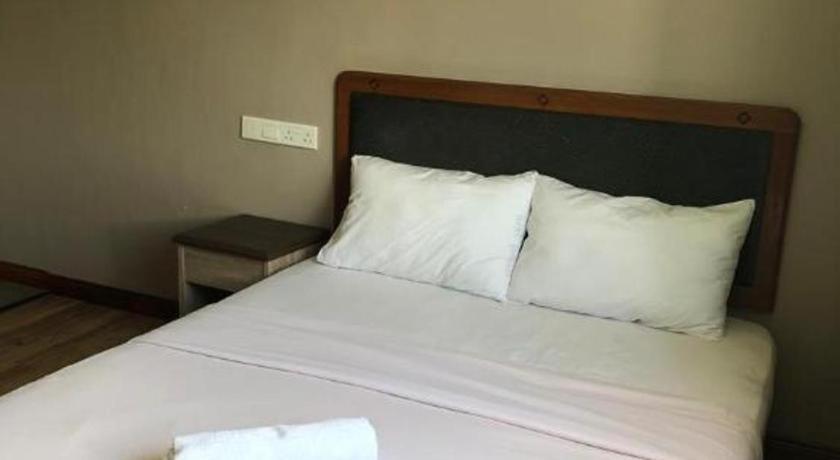 Hotel Perdana Lawas Bagian luar foto